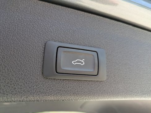 Used 2016 Audi Q5 2.0T Premium w/ Audi MMI Navigation Plus image 18