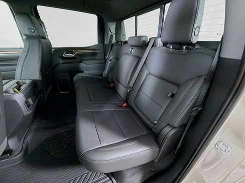 New 2026 Chevrolet Silverado 1500 RST AWD/4WD image 18