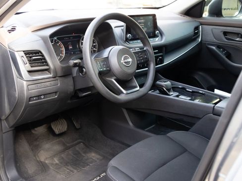Used 2023 Nissan Rogue S FWD image 10