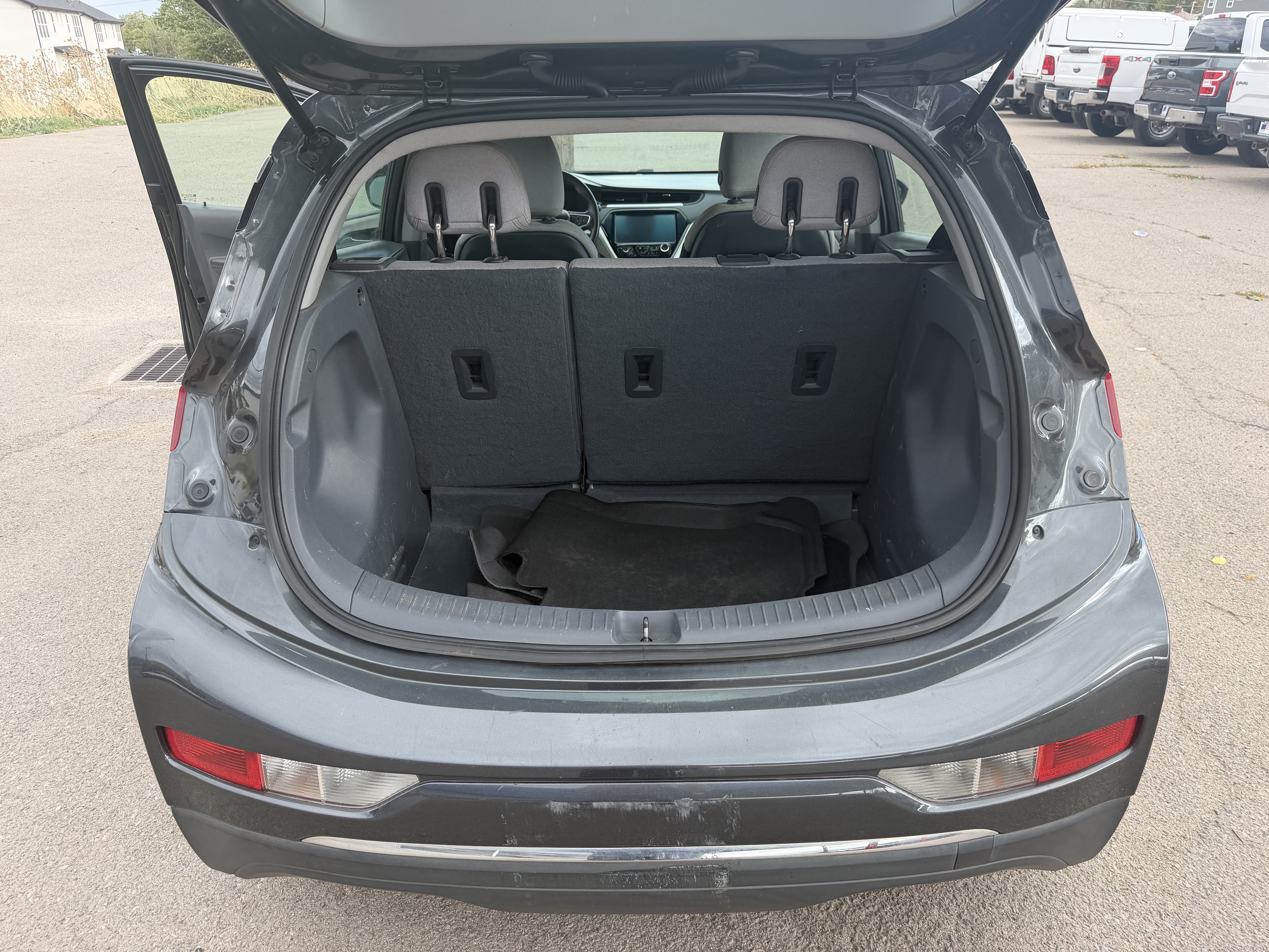 Used 2017 Chevrolet Bolt LT FWD image 25