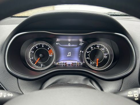 Used 2020 Jeep Cherokee Limited image 16