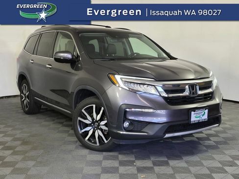Used 2019 Honda Pilot Touring image 1
