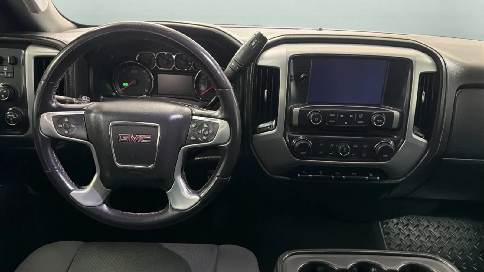Used 2016 GMC Sierra 2500 SLE w/ SLE Preferred Package AWD/4WD image 10