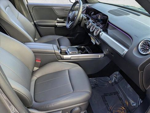 Certified 2022 Mercedes-Benz GLB 250 4MATIC image 20