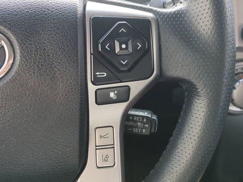 Used 2022 Toyota 4Runner SR5 Premium w/ Moonroof Package RWD image 28
