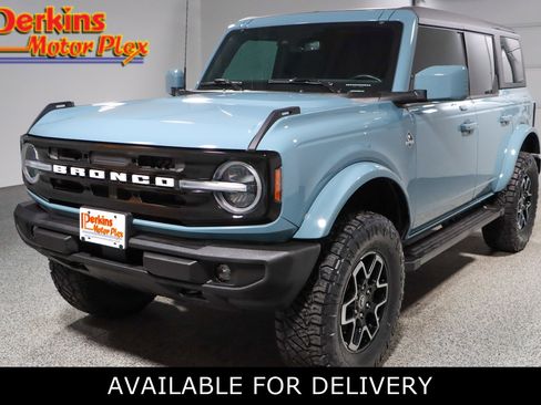Used 2023 Ford Bronco Outer Banks image 1