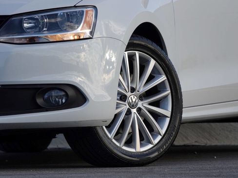 Used 2013 Volkswagen Jetta TDI FWD image 11