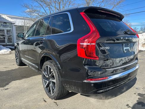 Used 2023 Volvo XC90 B5 Plus w/ Protection Package Premier image 4