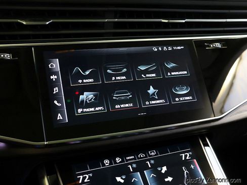 Used 2022 Audi Q8 Premium Plus image 19