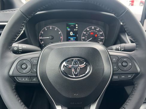 Used 2025 Toyota Corolla SE image 19