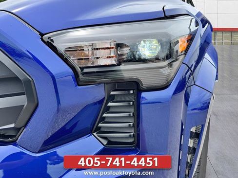 Used 2024 Toyota Tacoma SR5 AWD/4WD image 29