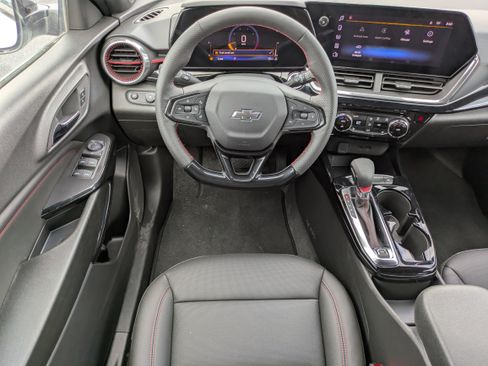 New 2026 Chevrolet Trax RS w/ Driver Confidence Package image 9