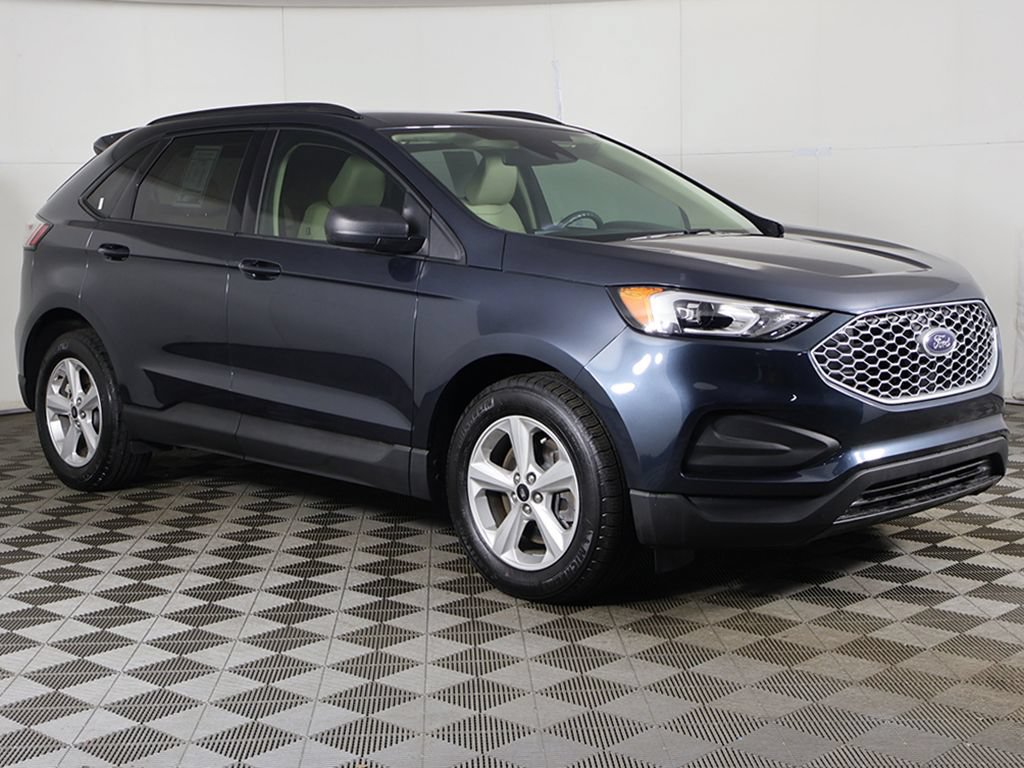 Used 2024 Ford Edge SE AWD/4WD image 2