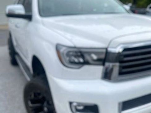 Used 2019 Toyota Sequoia Limited w/ Safety & Convenience Package AWD/4WD image 10