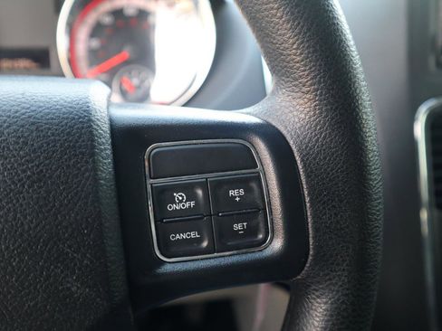 Used 2017 Dodge Grand Caravan SE image 55