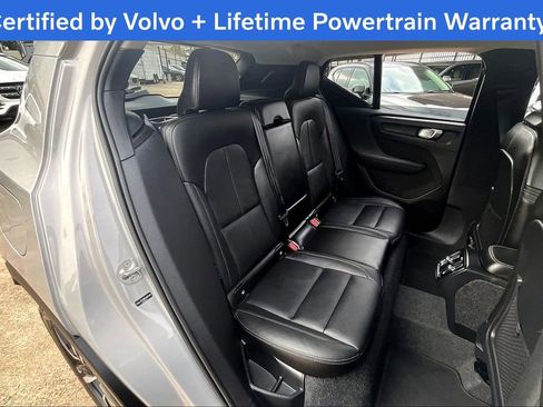 Certified 2025 Volvo XC40 B5 Core image 34
