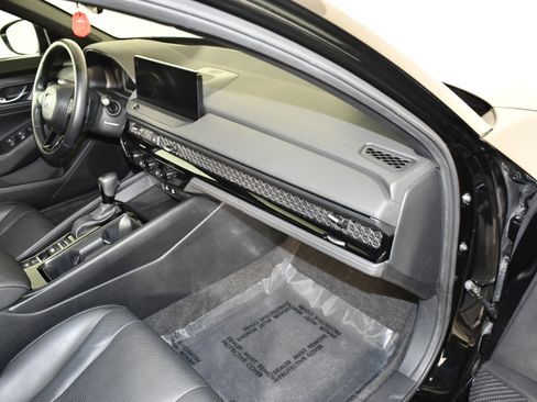 Used 2023 Honda Accord Sport image 40