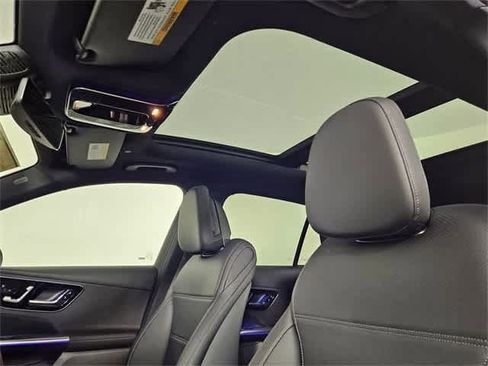 Certified 2025 Mercedes-Benz GLC 300 4MATIC image 19