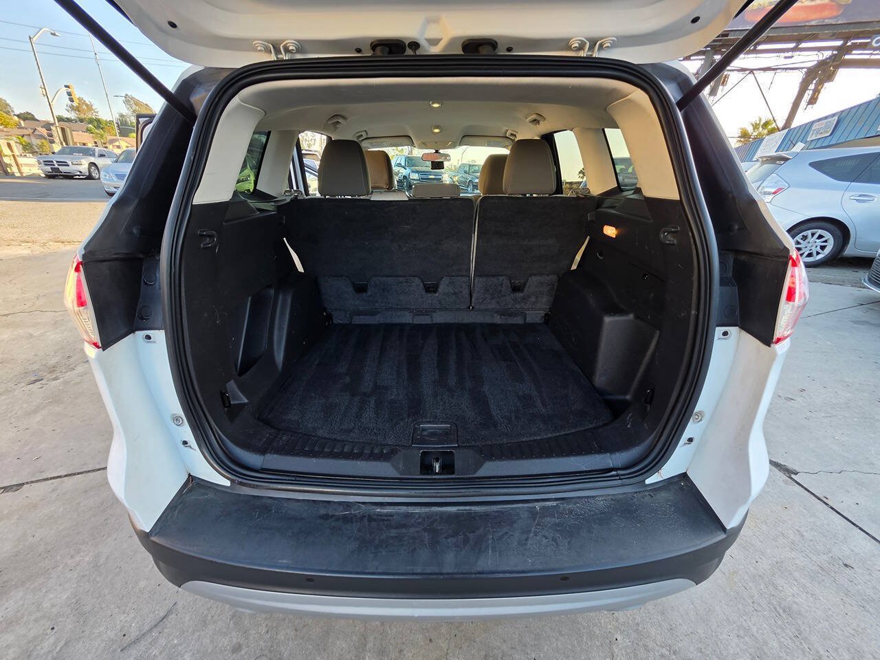 Used 2014 Ford Escape SE w/ Equipment Group 201A FWD image 25