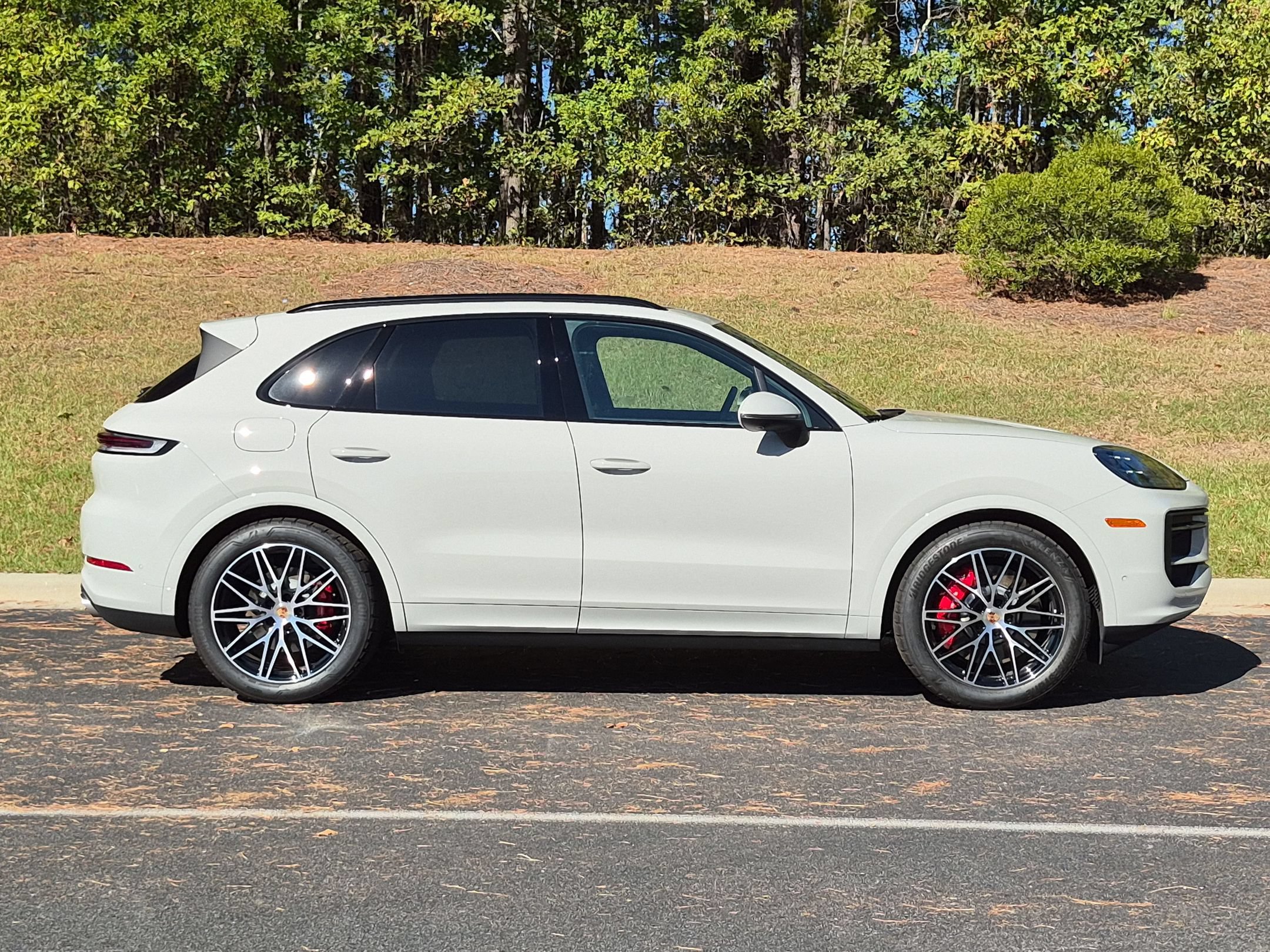 Certified 2026 Porsche Cayenne S AWD/4WD image 24