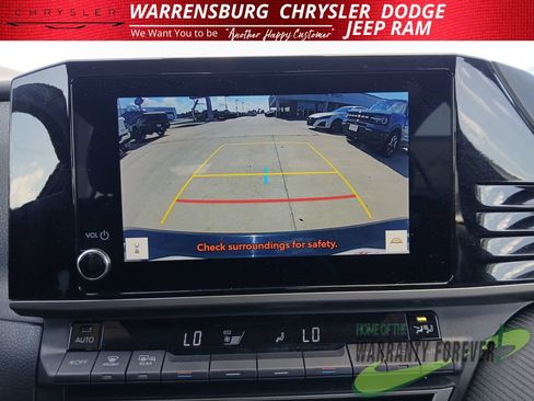 Used 2025 Toyota Camry SE FWD image 22