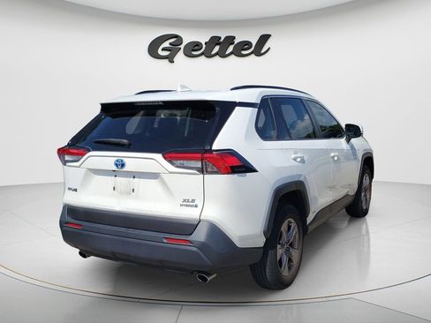 Certified 2023 Toyota RAV4 XLE AWD/4WD image 9