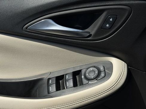 Used 2023 Buick Encore GX Preferred w/ Cold Weather Comfort Package FWD image 24