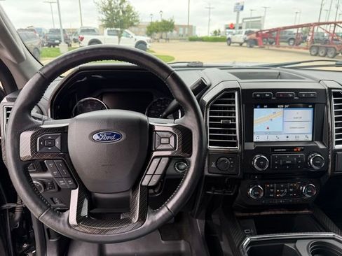 Used 2017 Ford F250 Lariat w/ Lariat Ultimate Package image 16