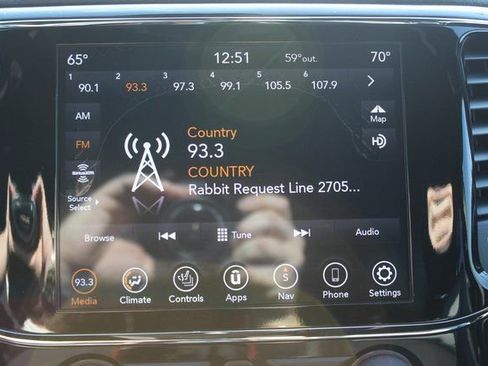 Used 2021 Jeep Grand Cherokee Laredo X image 18