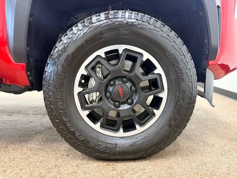 Used 2026 Toyota Tacoma TRD Off-Road w/ TRD Off Road Premium Package AWD/4WD image 28