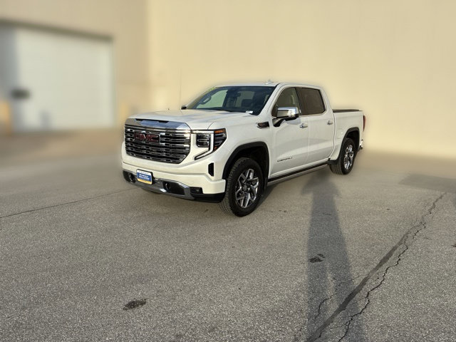 Used 2023 GMC Sierra 1500 Denali w/ Denali Reserve Package AWD/4WD image 13
