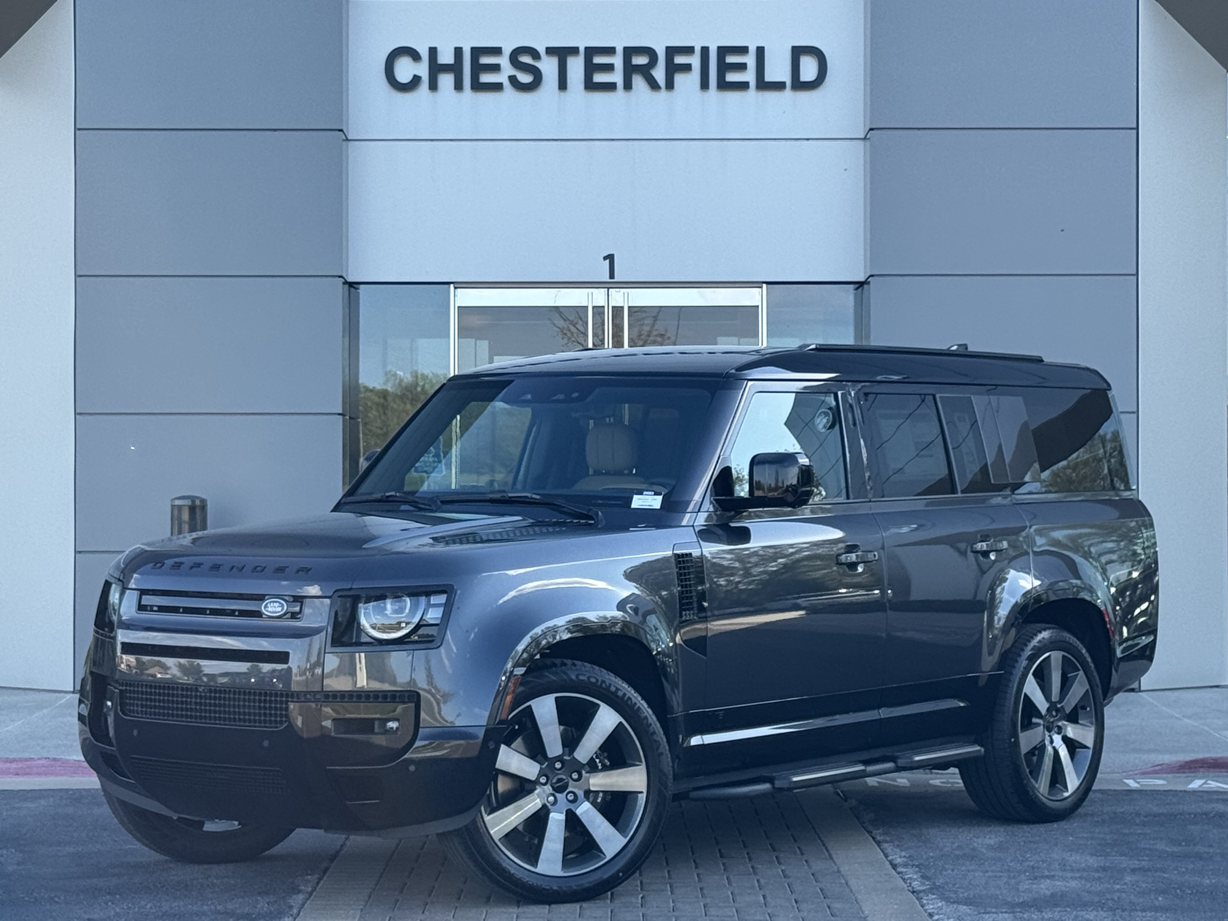 New 2026 Land Rover Defender 130 V8 AWD/4WD image 1
