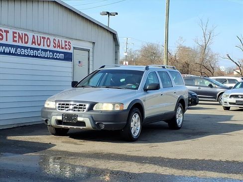 Used 2006 Volvo XC70 image 1