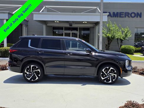 Used 2024 Mitsubishi Outlander SE Black Edition AWD/4WD image 42