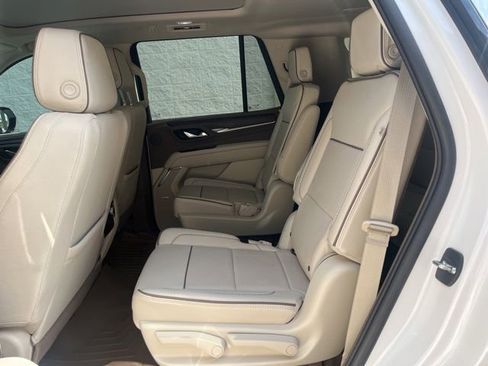 Used 2024 GMC Yukon Denali AWD/4WD image 9