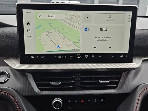 Used 2025 Ford Explorer ST-Line w/ ST-Line Street Pack image 15