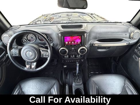 Used 2017 Jeep Wrangler Unlimited Sahara AWD/4WD image 12