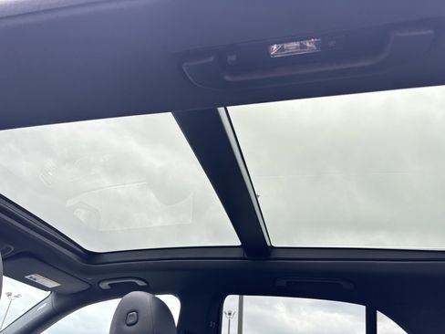 Used 2024 Mercedes-Benz GLE 350 4MATIC w/ 3rd Row Seat Package image 6