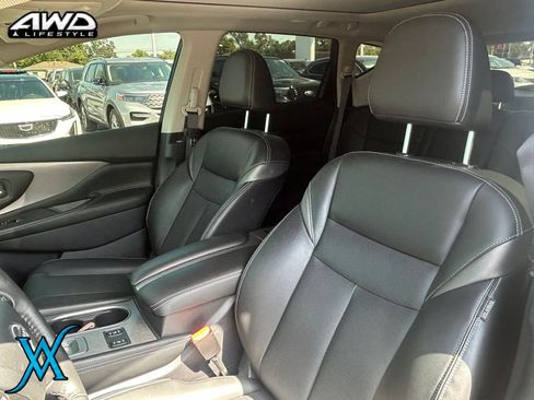 Used 2024 Nissan Murano SL AWD/4WD image 13