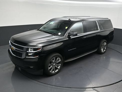 Used 2019 Chevrolet Suburban LT AWD/4WD image 15