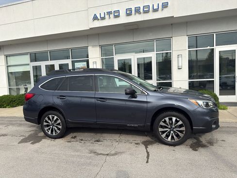Used 2017 Subaru Outback 2.5i Limited AWD/4WD image 2
