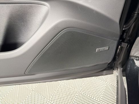 Used 2026 Porsche Cayenne image 22