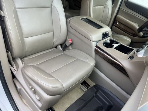 Used 2018 GMC Yukon XL SLT w/ HD Trailering Package image 26