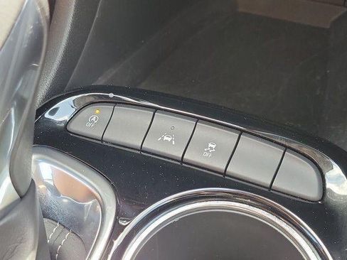Used 2023 Buick Encore GX Select w/ Sport Touring Package FWD image 28