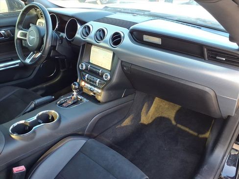 Used 2016 Ford Mustang GT Premium image 17