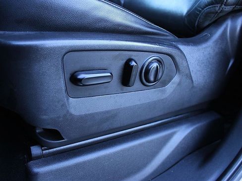 Used 2020 Chevrolet Silverado 1500 LTZ w/ LTZ Plus Package RWD image 9