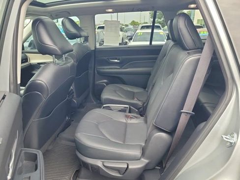 Used 2024 Toyota Grand Highlander FWD image 14