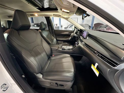 Used 2026 INFINITI QX60 Luxe w/ Cargo Package image 32