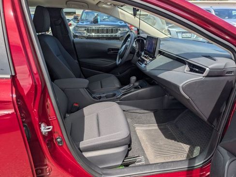 Used 2024 Toyota Corolla LE w/ LE Convenience Package FWD image 18