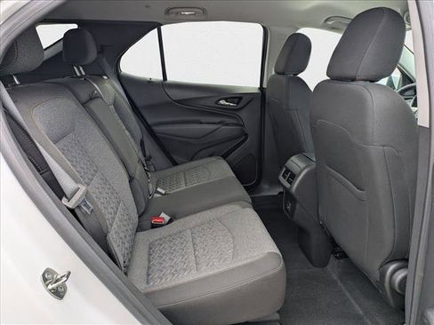 Used 2024 Chevrolet Equinox LT image 18